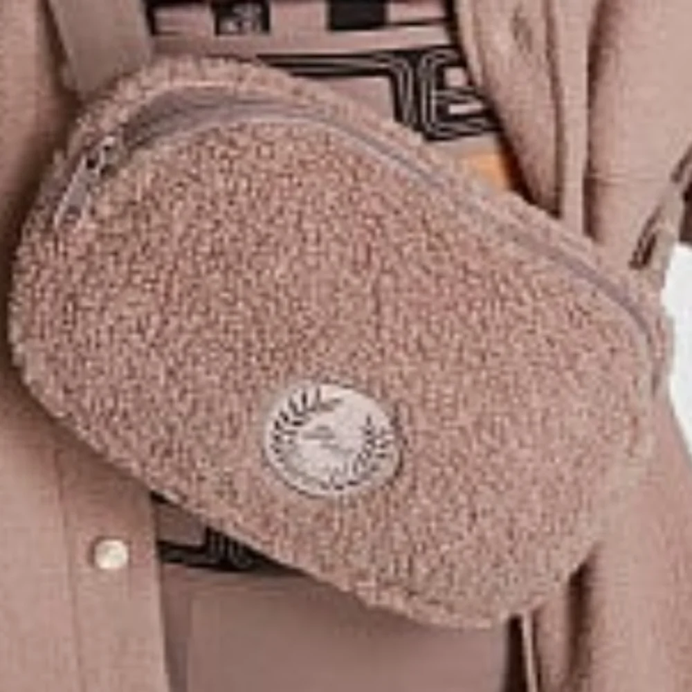 Pink Victoria Secret belt bag - Picture 2 of 4